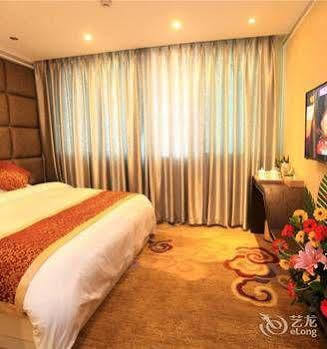 Jiayun Hotel Chengdu Exterior photo